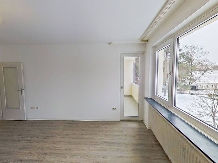 Perfekt für Paare oder eine kleine Familie: Gemütliche 3-Zimmer-Wohnung mit BALKON – Ansicht II: Wohn- und Esszimm…