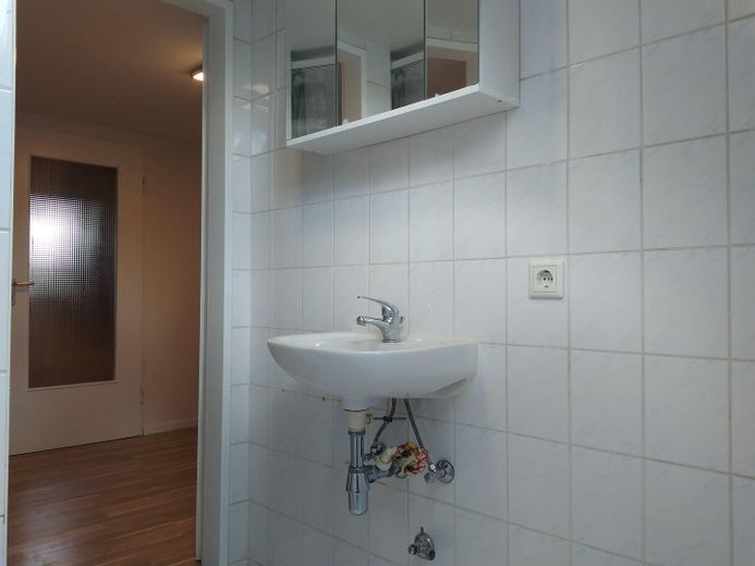 Zweizimmerwohnung in Alzenau-Wasserlos * renoviert und sofort beziehbar * – Bad