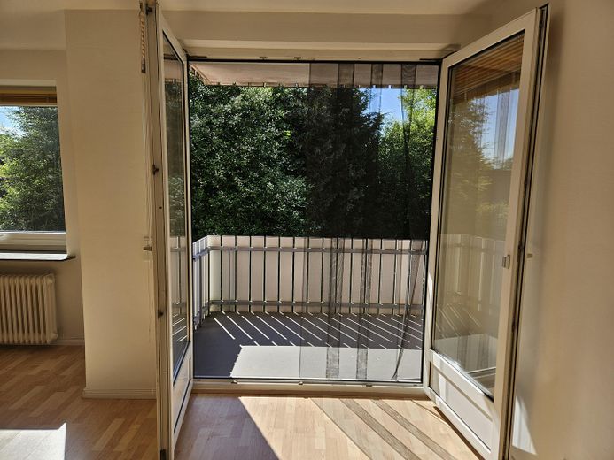 Zugang Balkon