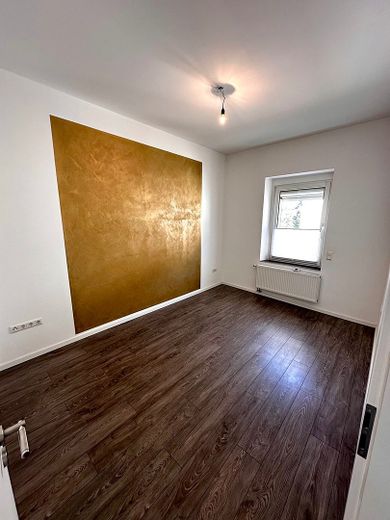 Modernisiertes Reihenmittelhaus mit Ausbaureserve in zentraler Lage von Kreuzau – Foto 9