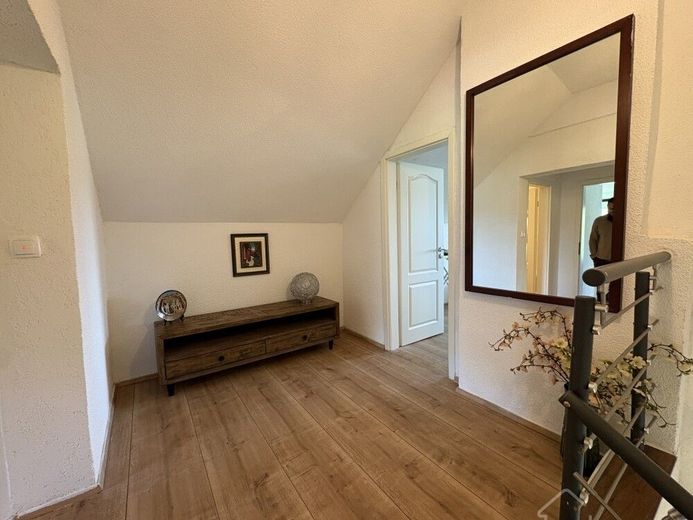 Ihre neue Doppelhaushälfte Neubau 2018 Höchstadt-Etzelskirchen + Option extra großer Garten 375qm – Doppelhaus 3-R 100qm Höchstadt Aischf 012