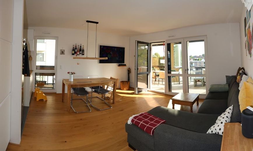 4-Zimmer-Wohnung mit XXL Loggia in Bestlage von Friedrichsdorf BJ 2023 – Wohnzimmer
