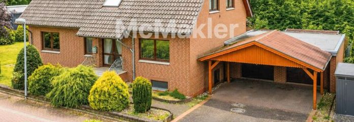 Großzügiges Wohnhaus mit ca. 300 m² Wohnfläche in bester Lage von Löhne – Doppelgarage & Carport