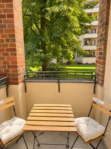 2,5 Zimmer Altbau, provisionsfrei! – Balkon mit Gartenblick