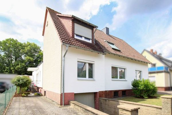 Immobilie mit vielen Möglichkeiten – großzügiges Wohnen für Familie & Generationen in Seelze