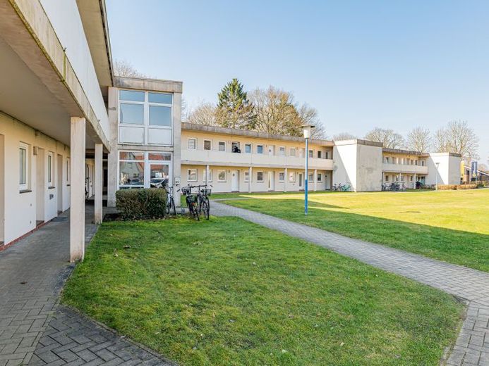 2-Zimmer-Obergeschosswohnung mit Balkon – ideal für Kapitalanleger – Foto 1