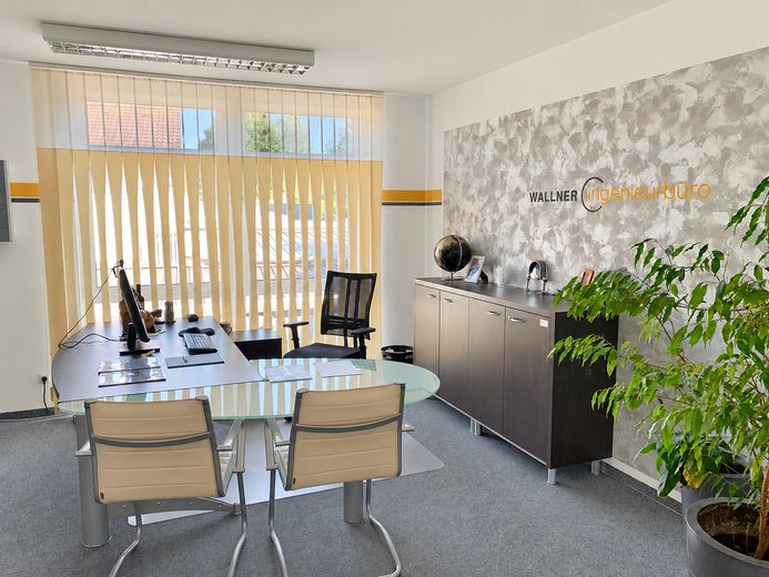 Helle Büro/ Praxisräume in Burghausen - ca. 100 (optional 200 m²) mit vielseitiger Aufteilung – Einzelbüro