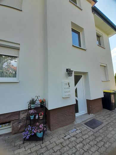 2 ½ Familienhaus in zentraler, ruhiger Süd- und Aussichtslage in St. Georgen/Schwarzwald – Hauseingang