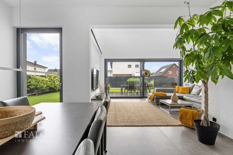 Moderne Villa mit Panorama! Feldrandlage pur! – Wohnbereich
