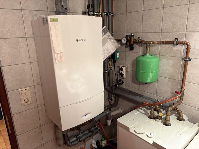 Gastherme mit Warmwasser