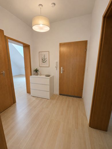 Pokój w mieszkaniu współdzielonym dla 4 osób w Dortmundzie | Umeblowany pokój | 450 € all-in – Flur