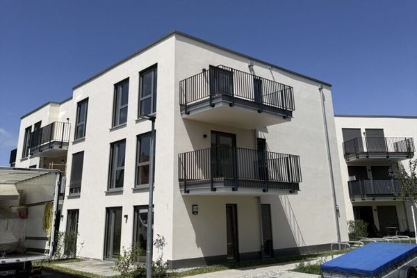 Apartamento nuevo de 3 habitaciones en alquiler en Kaufbeuren con equipamiento moderno