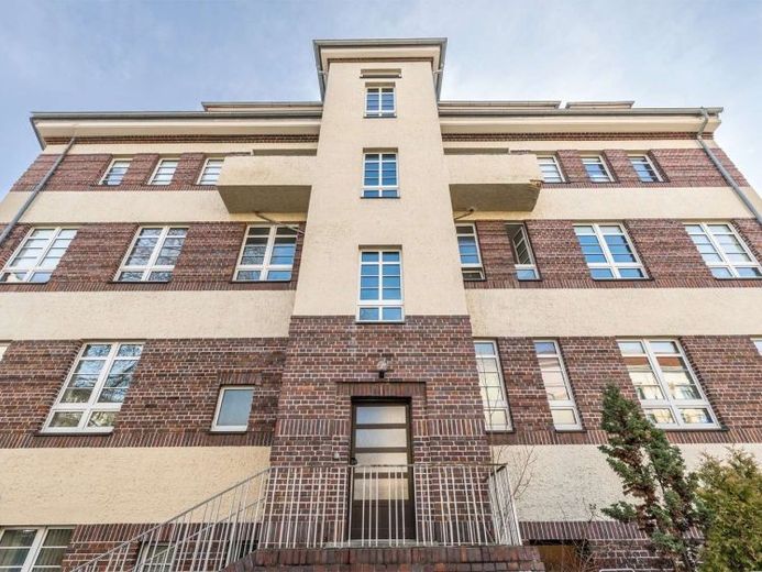 MAISONETTE-ERSTBEZUG MIT CHARAKTER | Außergewöhnlich Wohnen im stilvoll sanierten Altbau – Foto 1