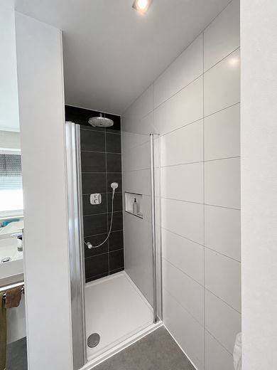 Dusche Hauptbad