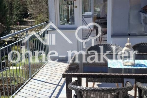 Exklusive, sonnige, aussergewöhnliche 5 Zimmer Dachgeschosswohnung am Waldrand