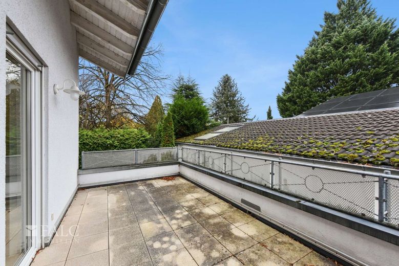 Moderne 3-Zimmerwohnung im Hochparterre in ruhiger Lage von Karlsruhe-Grünwettersbach – ... mit Blick ins Grüne