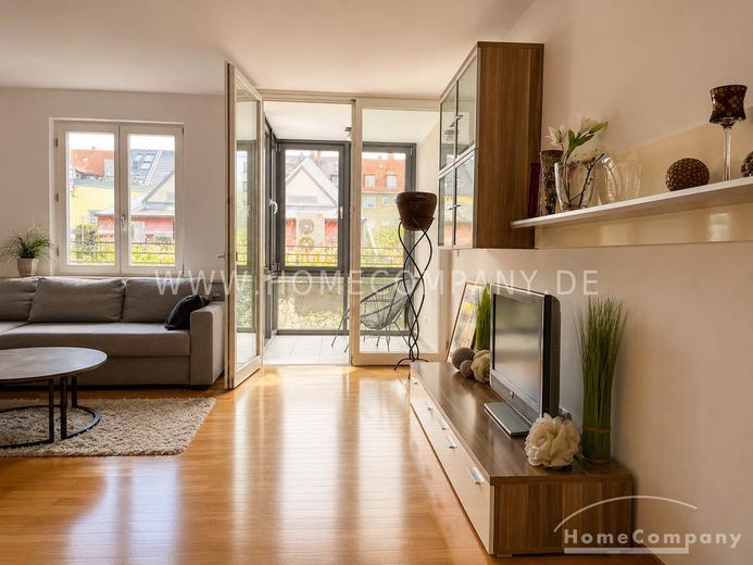 Großzügig geschnittene 3-Zimmer-Wohnung mit Balkon in der Maxvorstadt – 2934f4c27772ab0c9b03ecdf9f3eb1f39a238ac8.jpg