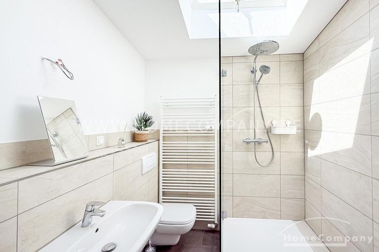 22801 HomeCompany Dresden Möbliert/Furnished 3-Zimmer Maisonette Wohnung in Dresden-Striesen mit Balkon max. 3 Personen – d4184f86a4d4fcdb70c54331143ed4a23f96a0f1.jpg