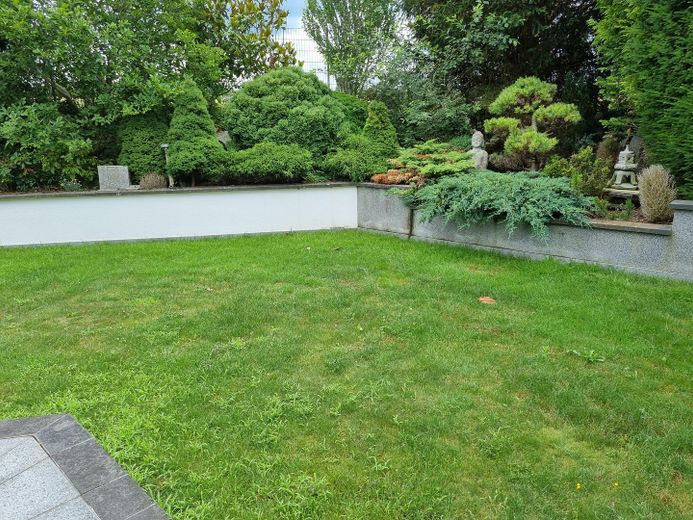 Habiter et travailler de manière représentative à un niveau élevé // avec licence commerciale ou activité libérale – Garten