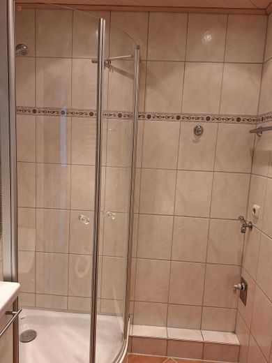 Badezimmer -Platz für Waschm