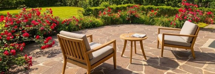 NUOVO - Casa unifamiliare ristrutturata con moltissimo spazio, giardino esposto a sud – Terrasse mit Südgarten