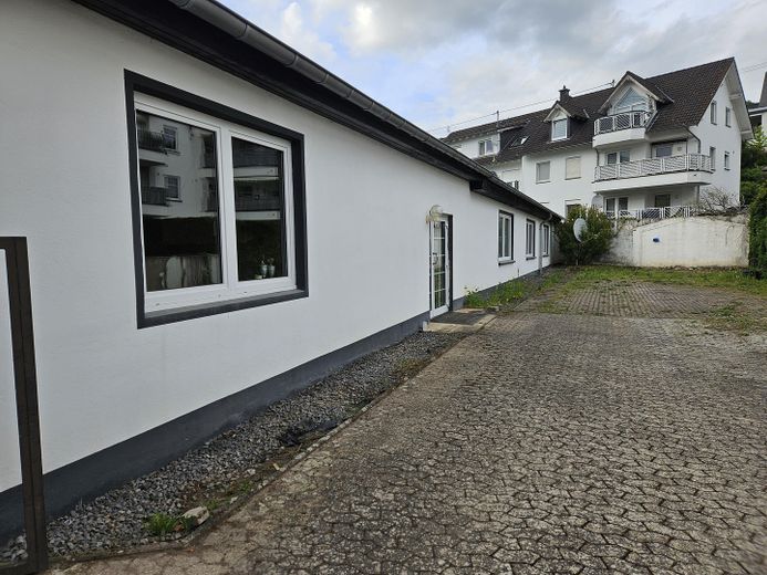 Hof und Nachbarschaft