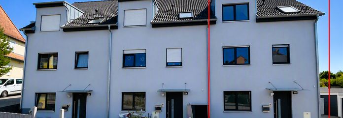 203 m² | Garten | 2 Garagen | Einbauküche | Wärmepumpe | Frensdorf – Außenansicht