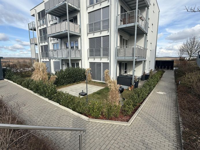 Bellissimo appartamento di 3,5 locali con giardino – Foto 4