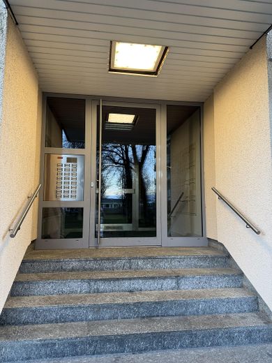 Germering - lichte, ruime 4-kamerwoning – Eingangsbereich