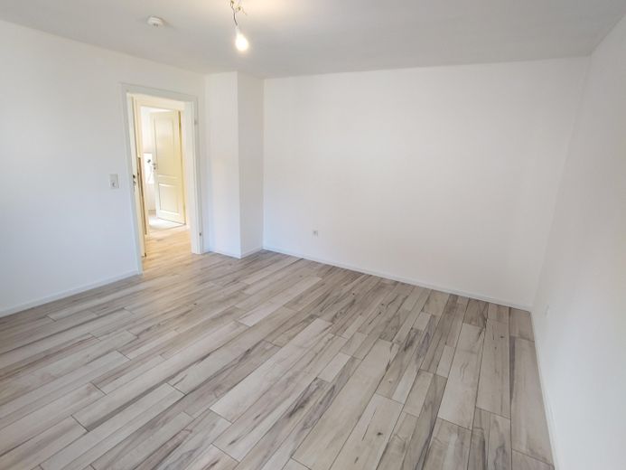 Ruhige 2 ZKB mit EBK und Stellplatz – Schlafzimmer
