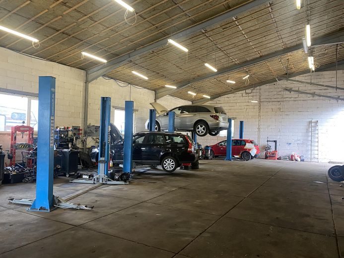Gewerbehalle in Hanau-Wolfgang – ideal als KFZ-Werkstatt, Transporter-/LKW-Werkstatt (bis 7,5 t), – Foto 6