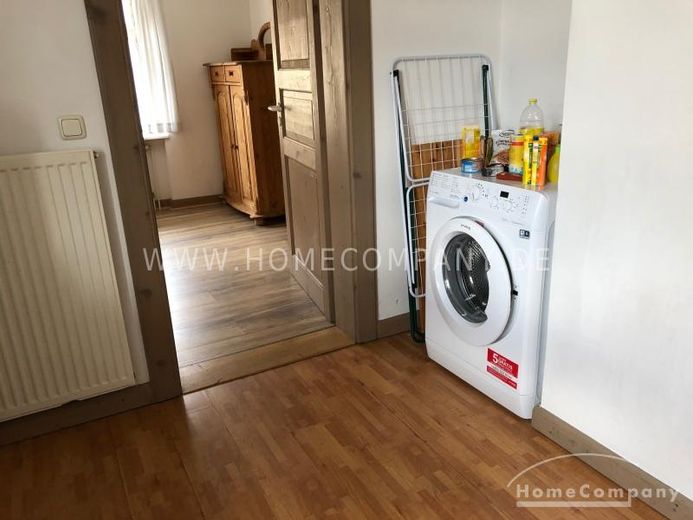 Bellissimo appartamento di 5 locali, arredato, ottime dotazioni. Cortile interno utilizzabile. – cdea90e4264f6793f43143e2dabc2a305339fd0e.jpg
