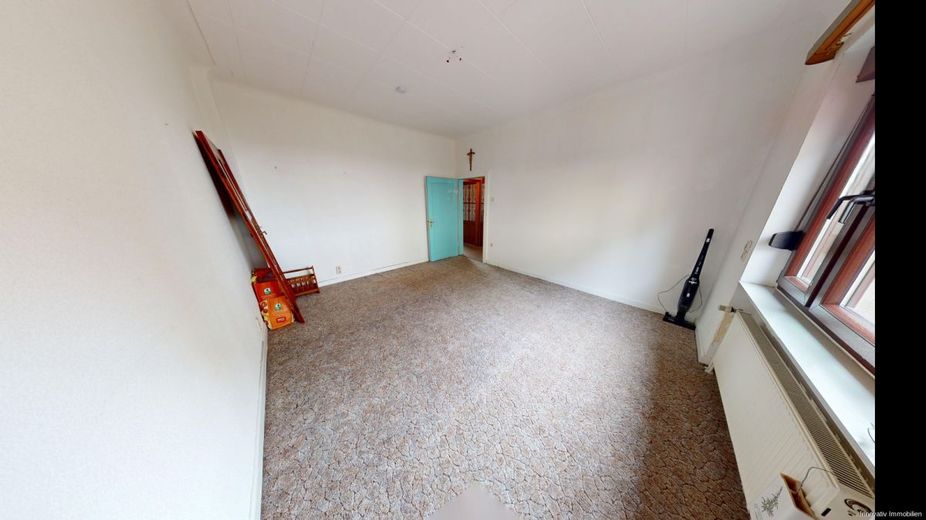 Gepflegtes Zweifamilienhaus in ruhiger Nebenstraße von Püttlingen – Schlafzimmer 2 Erdgeschoss