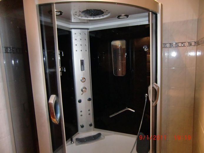 Dusche im Bad