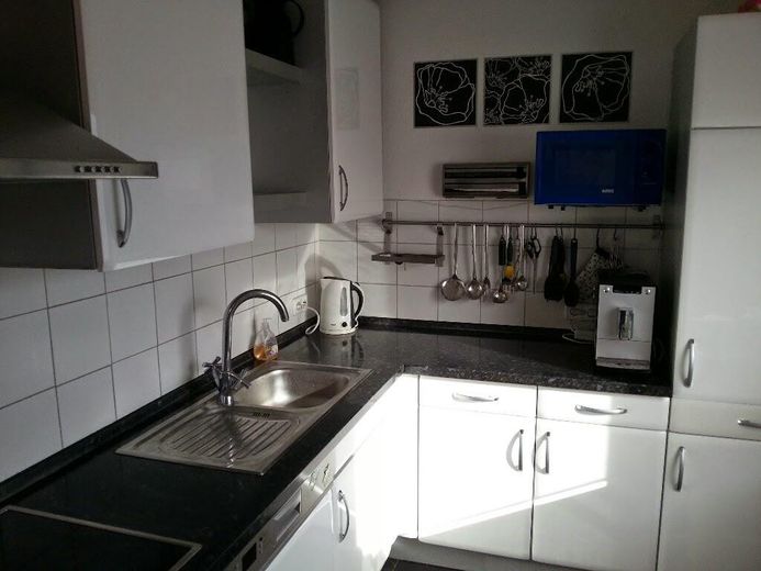 Preis verhandelbar: Helle, kurzfristig bezugsfreie 4,5-Zi.-Wohnung in Top-Lage von Laupheim-Süd – Küche
