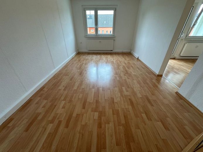 Ultimo piano = 3° piano / Balcone esposto a sud / Bagno con finestra / ...a Reichenbrand ! – Foto 1