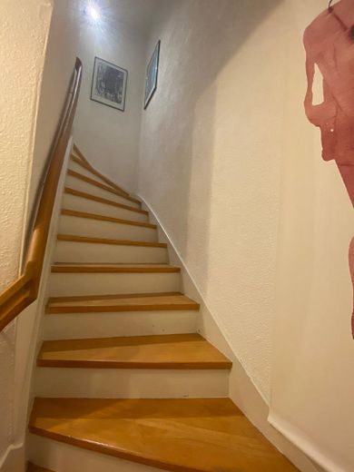 Reihenmittelhaus sehr zentral in Friedrichshafen 600 m vom Bodensee – Treppenhaus