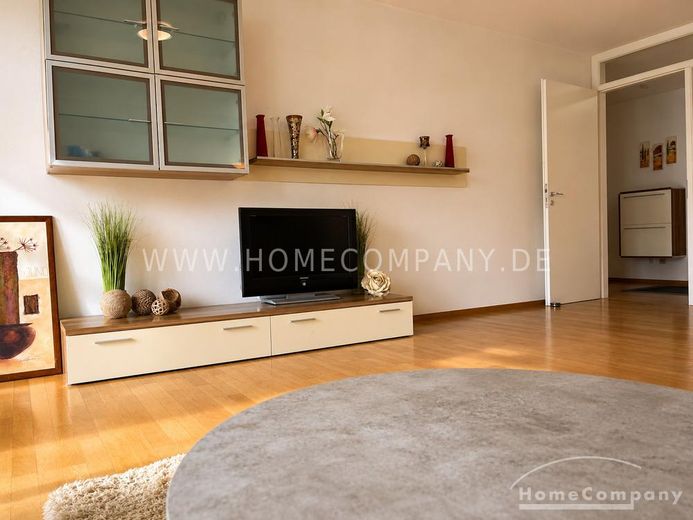 Großzügig geschnittene 3-Zimmer-Wohnung mit Balkon in der Maxvorstadt – 8f722dcf1bb50f3eddb782e67d48b4788dc06079.jpg