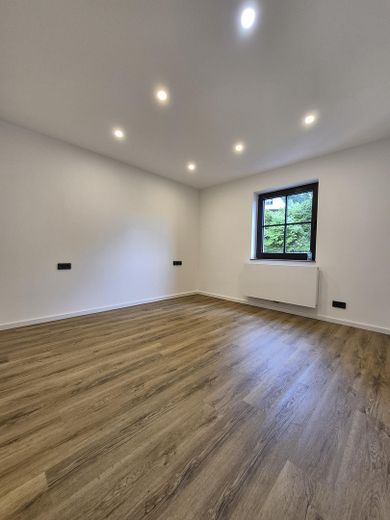 Moderna. Completamente ristrutturata nel 2025. Di alta qualità. – Abitare con stile a Heroldsberg – Gäste/Kinderzimmer/Büro etc