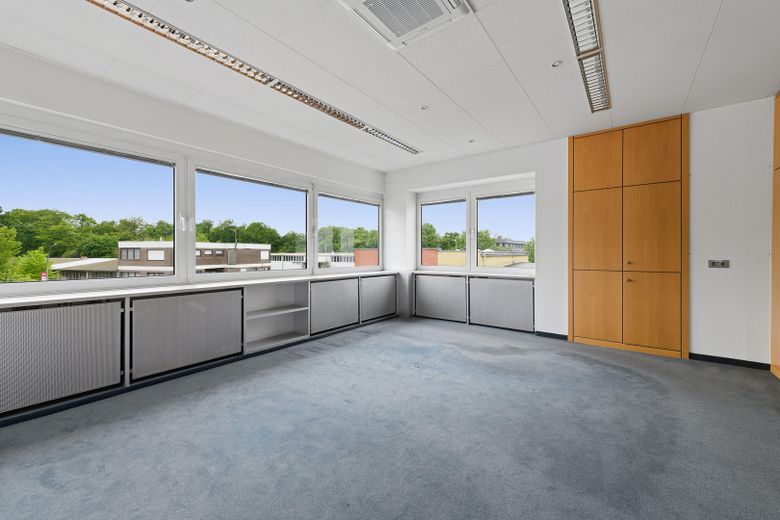 Büroetage im 1.OG in Neuss – Büro