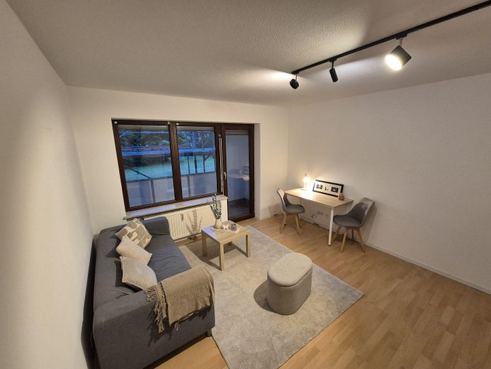 Ruhige, möblierte 1,5-Zimmer-Wohnung mit Südbalkon und TG-Stellplatz in Nürnberg-Wetzendorf – फोटो 4