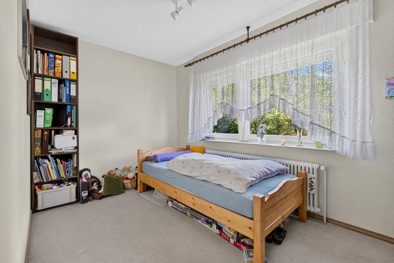 Provisionsfreies Einfamilienhaus mit Einliegerwohnung und Garage – Foto 14