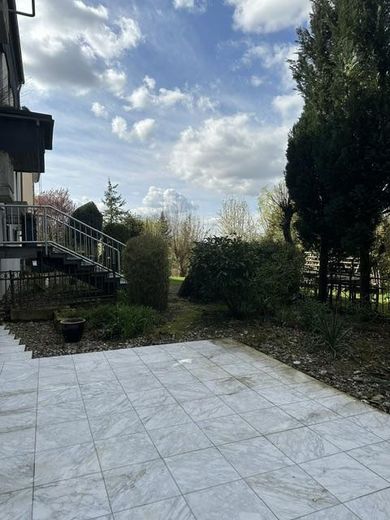 Blick von der Terrasse zum Gar