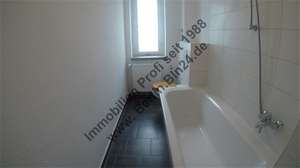 Wohnung mieten - - - 3er WG tauglich Wannenbad – G0034973