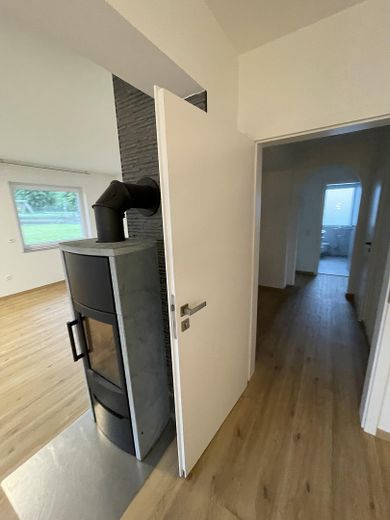 Exklusive Wohnung zur Miete mit Garten, Garage & Terrasse – Foto 4
