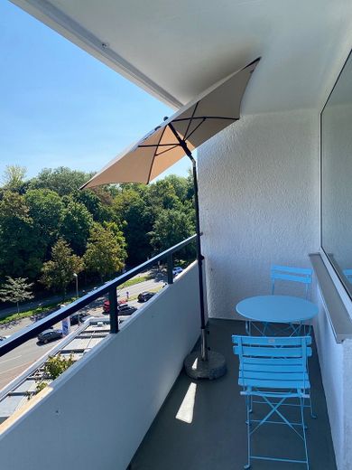 Möblierte 1-Zimmer-Wohnung Zentrums- und AUDI Nähe mit Blick ins Grüne/ idealer Zweitwohnsitz! – Foto 5