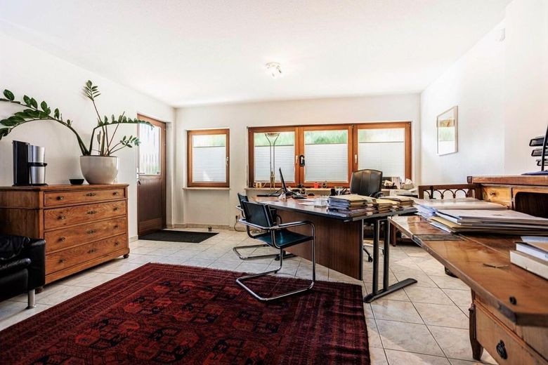 Arbeitszimmer EG