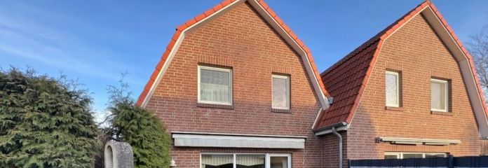 SENZA PROVVIGIONE: Casa bifamiliare curata con terrazza e carport – la vostra accogliente casa!