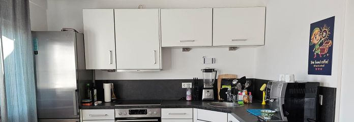 Appartamento di 2 locali ben tenuto all'ultimo piano con balcone – Essbereich