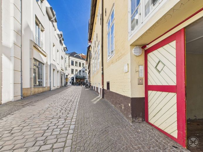 Eden-Ehbrecht-Immobilien_Ladenfläche-L_Degode-Haus_019